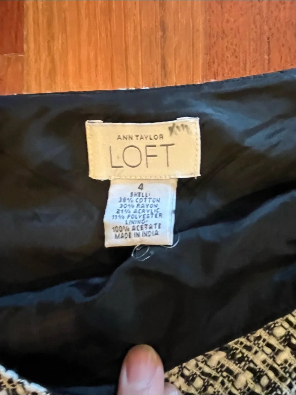 LOFT Black and White Tweed Pencil Skirt Size 4